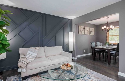 Drayton Plains Casa | Lakefront retreat near shopping and ski resorts