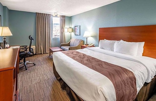 West Colorado Springs Hotel | Hotel de 3 estrellas ∙ Quality Inn & Suites Garden Of The Gods