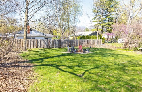 Harbert Casa | Charming 2-bdrm house with WiFi, outdoor living space , stunning nearby beaches