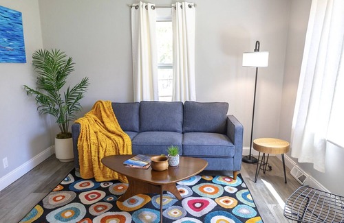 Harbert Casa | Charming 2-bdrm house with WiFi, outdoor living space , stunning nearby beaches