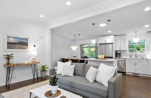 Sawyer Casa | Evergreen Bungalow – Modern Retreat w/Hot Tub, Fire Pit, EV Charger