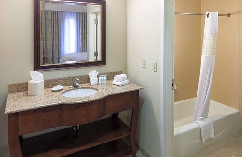 Southwest Colorado Springs Hotel | Hotel de 3 estrellas ∙ Hampton Inn & Suites Colorado Springs/I-25 South