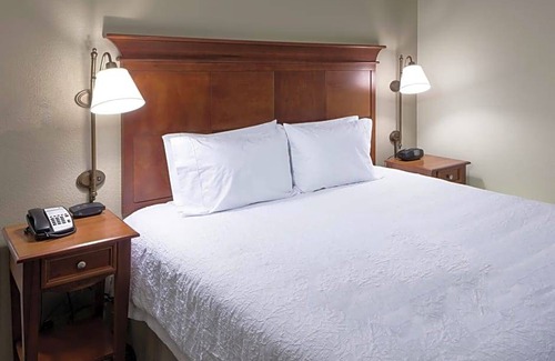 Southwest Colorado Springs Hotel | Hotel de 3 estrellas ∙ Hampton Inn & Suites Colorado Springs/I-25 South