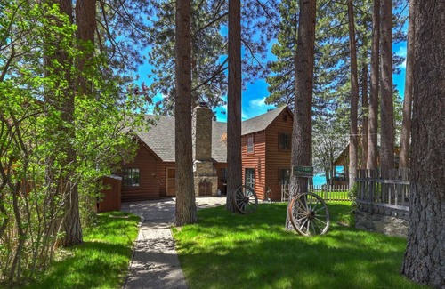 Zephyr Cove Casa | Hermosa casa familiar frente a la playa con impresionantes vistas del lago Tahoe
