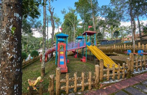 Sulthan Bathery Complejo | Ushasree Wayanad Pool Resort by VOYE HOMES