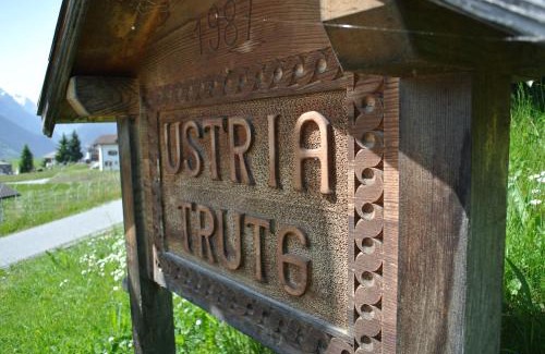 Vella Casa | Ustria/Pensiun Trutg
