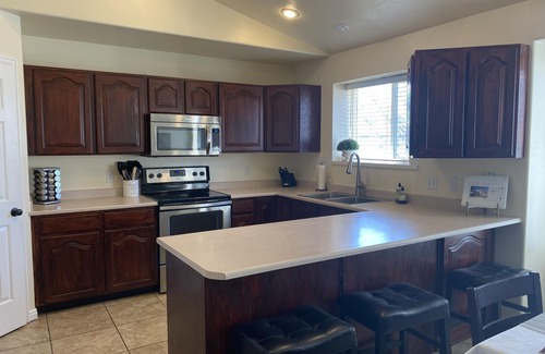 West Jordan Casa | ** Lovely Salt Lake suburban Vacation home!