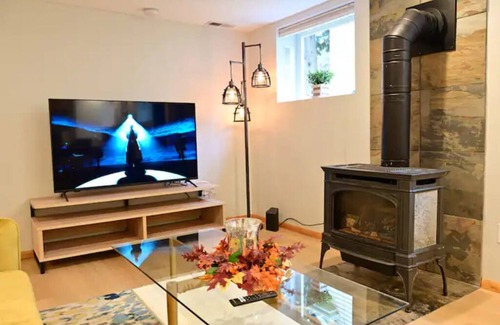 Ravenna Casa | UW Cozy & Quiet Home / Perfect for Family & Group