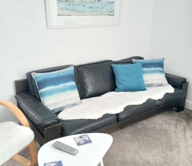 Y Felinheli Casa | Uwch Menai