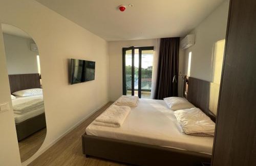 Dugis Apartamento | Uzelac apartment with pool