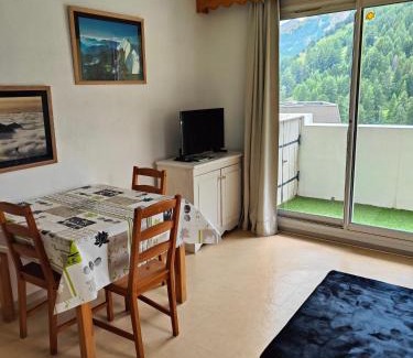 Allos Apartamento | véritable 2 pièces, vue panoramique