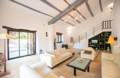 Ampus Otro | Véritable Mas Ancien Avec Piscine Privée sur Domaine de 16 ha, 4 Ch, 4 Sdb