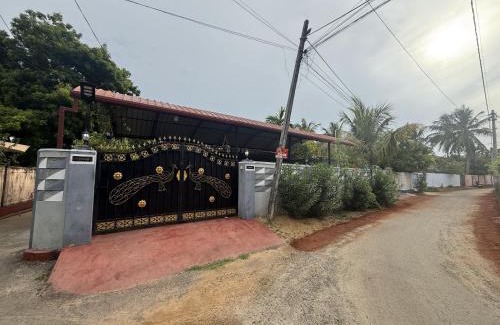Vadamaradchy North Casa | V L Guest House