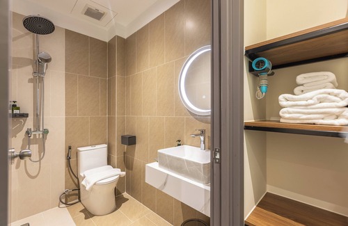 Ninh Kieu Hotel | V'Luna Hotel - Managed by THM