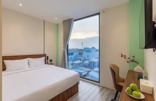 Ninh Kieu Hotel | V'Luna Hotel - Managed by THM