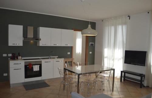 Trecate Apartamento | V12 Apartments - Trecate
