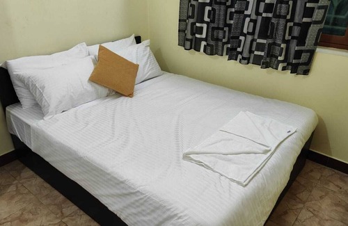 Sirkazhi Cama Y Desayuno | V2V Home stay