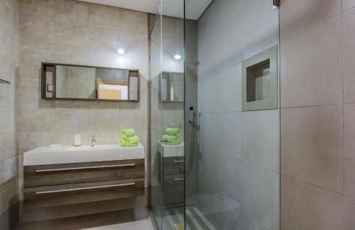 Mosqueira Villa | V4, Villa Jardins Branqueira2 near Beach, Albufeira