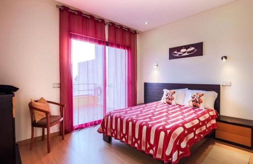 Mosqueira Villa | V4, Villa Jardins Branqueira3 near Beach, Albufeira
