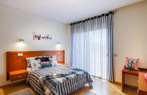 Mosqueira Villa | V4, Villa Jardins Branqueira near Beach, Albufeira