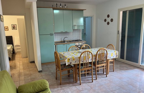 Costa Saracena-Castelluccio Apartamento | Vacation home with large outdoor space, 3 rooms, kitchen within walking distance to the sea