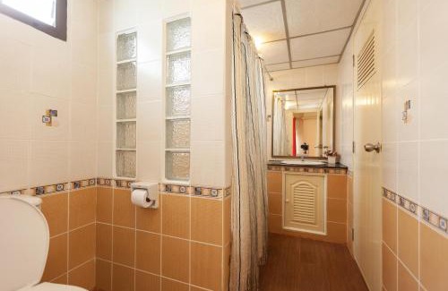 Ramkhamhaeng Cabina | Vabua Asotel Bangkok