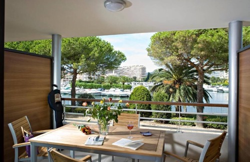 Mandelieu-La-Napoule Casa | Vacancéole - Résidence Carré Marine