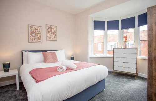 Blyth Casa | Vacant Nests The Haughton Spacious Central