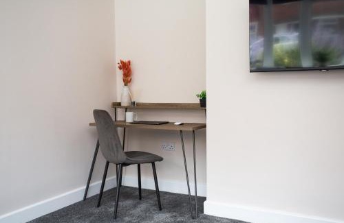 Blyth Casa | Vacant Nests The Haughton Spacious Central