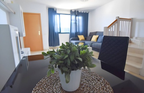 San Fernando Apartamento | Vacaciones 'Masvacation Hr 4roomterraceparking' con Terraza Privada, Wi-Fi y Aire Acondicionado