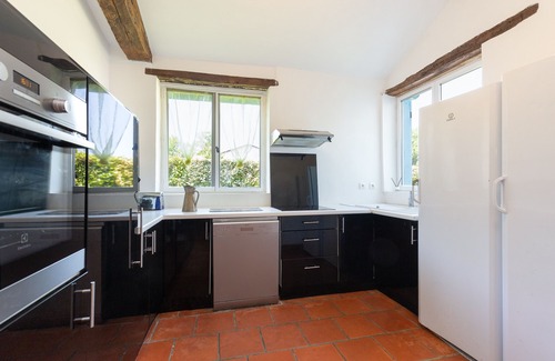 Saint-Martin-de-Seignanx Casa | Casa de vacaciones "L Ostal Luminosa" con piscina climatizada privada, 2 terrazas privadas y Wi-Fi