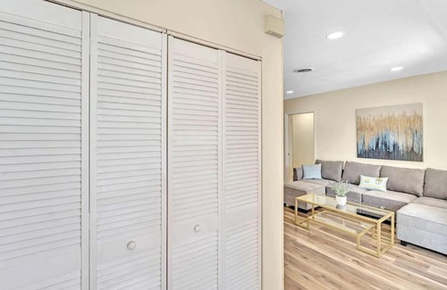 Coral Ridge Isles Apartamento | Vacation 1BD unit Pool BBQ Parking Close to Beach
