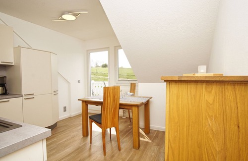 Thiessow Apartamento | Vacation apartment with balcony in a quiet location - Haus Südperd FeWo Stranddistel