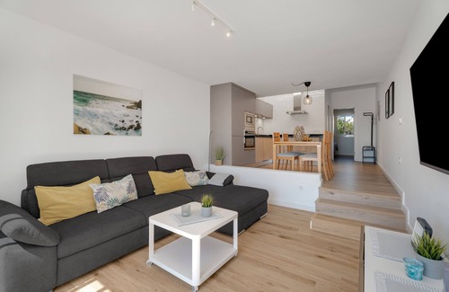 Arico Apartamento | Vacaciones 'Agua Y Sol I' con piscina compartida, terraza privada y Wi-Fi