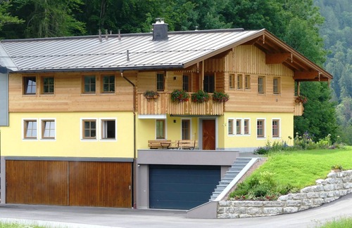 Marktschellenberg Apartamento | Vacation apartment Kehlstein 90 sqm with 2 bedrooms and balcony
