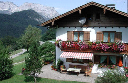 Marktschellenberg Apartamento | Vacation apartment for 4 people with balcony in Haus Blumreit