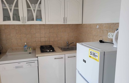 Balatonmariafurdo Apartamento | Apartamento con piscina para max. 5 personas directamente en el lago / BMO 8625