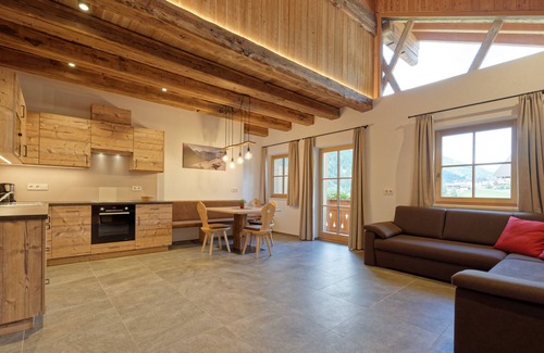 Valle Aurina Apartamento | Vacation apartment "Tischlerhof Alm" with balcony and mountain view