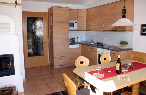 Konigsleiten Apartamento | Vacation apartment without sauna for 6 people in Königsleiten / Zillertal Arena