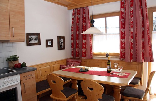 Konigsleiten Apartamento | Vacation apartment without sauna for 6 people in Königsleiten / Zillertal Arena