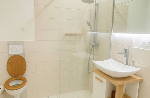 Sud Apartamento | Vacation apartment/apartment for 6 guests with 75m² in Mönchengladbach (297005)