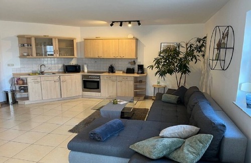 Kaltensundheim Apartamento | Vacation apartment RhönPanorama EG