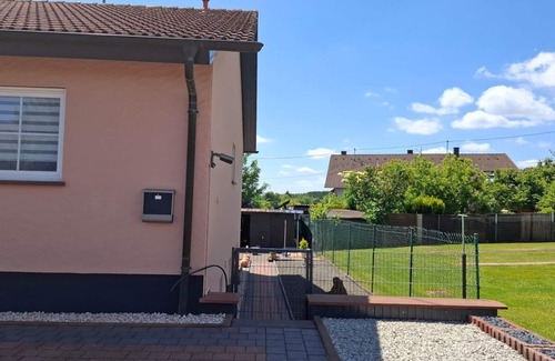 Losheim am See Apartamento | Vacation apartment Sonnenwinkel - Sunny vacation apartment with terrace