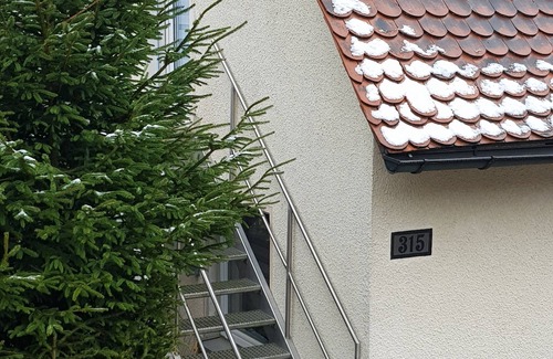 Warmensteinach Apartamento | FeWo Michelle para 2-5 personas con balcón