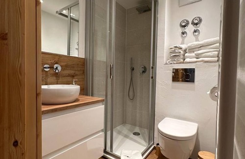 Groissenbach Apartamento | Vrbo Property