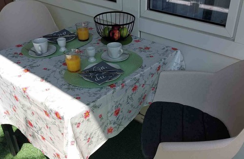Sulzbach Apartamento | Vacation apartment 90 m2, 2 minutes walk to the hospital in the center of Sulzbach