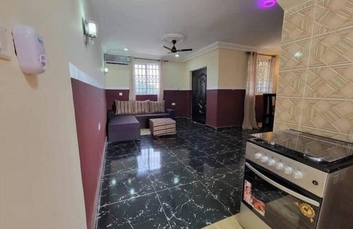 Pokuase Casa | Vacation Apartment with Kitchen @ Fise-Amasaman