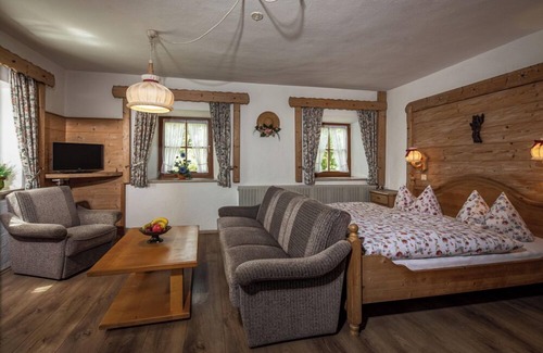 Aufham Apartamento | Vacation apartment 2 Untersberg, up to 5 persons, balcony