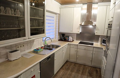 Kuestelberg Apartamento | Vacation apartment 6, 170 sqm, 3 bedrooms, 3 living/bedrooms, terrace, max. 10 persons + 2 children