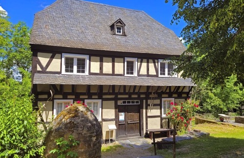 Konen Apartamento | Vacation apartment Am Waldesrand - Holiday apartment